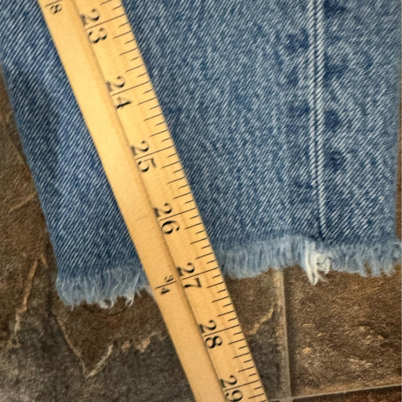 Levi’s Wedgie Fit High Rise Distressed Jeans Button Fly Size 25 - Picture 15 of 16